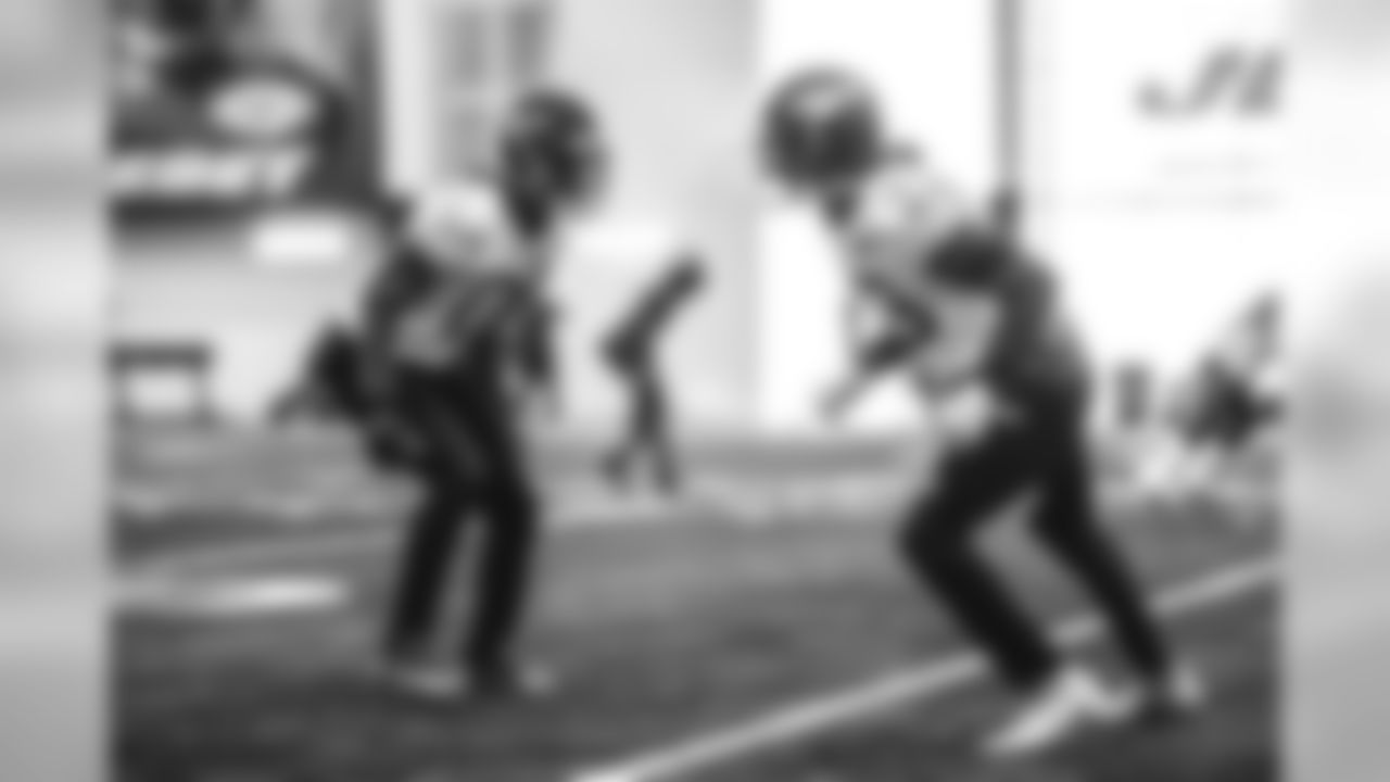 E_SNY_8094