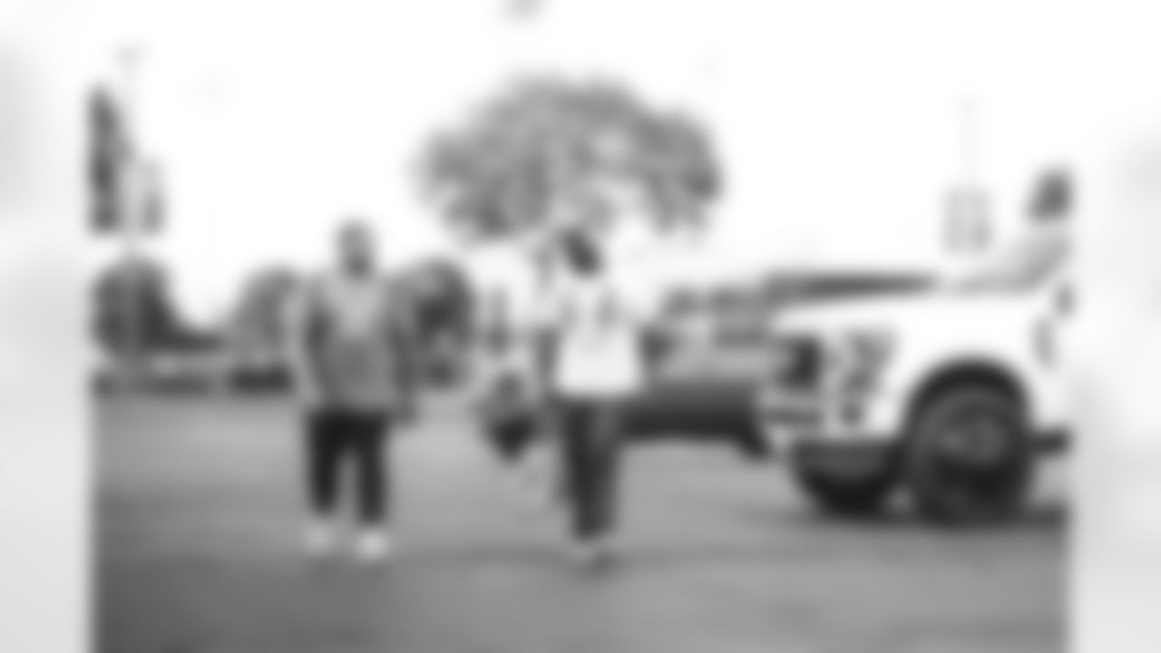 E_JB1_3715