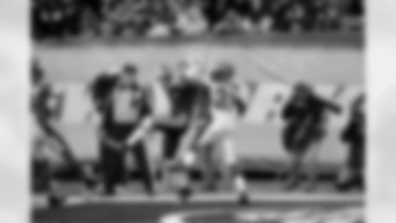 2010 Week 17 Jets vs Bills Game Photos
