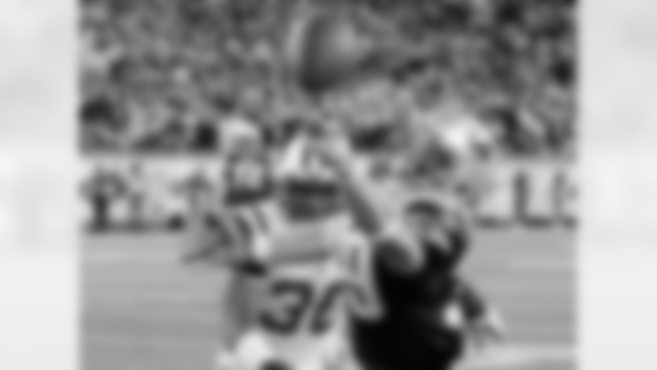 2011 Regular Season Week 10 Jets vs Patriots Game Photos