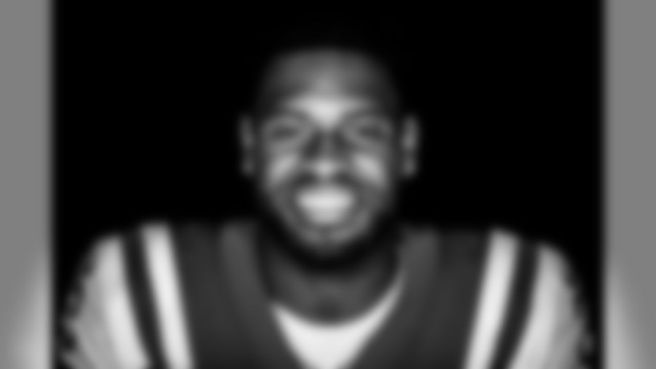 23 Terrence Brooks (S)