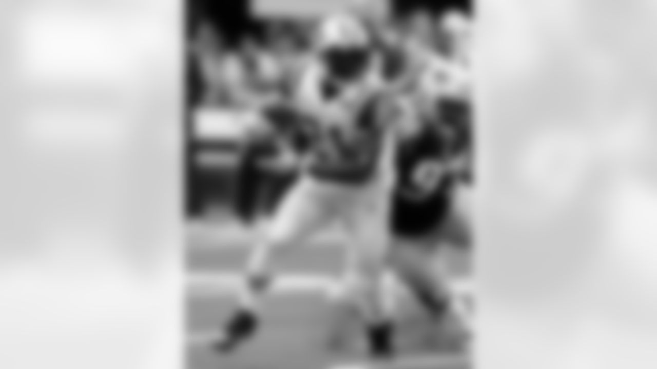LaDainian Tomlinson Photos