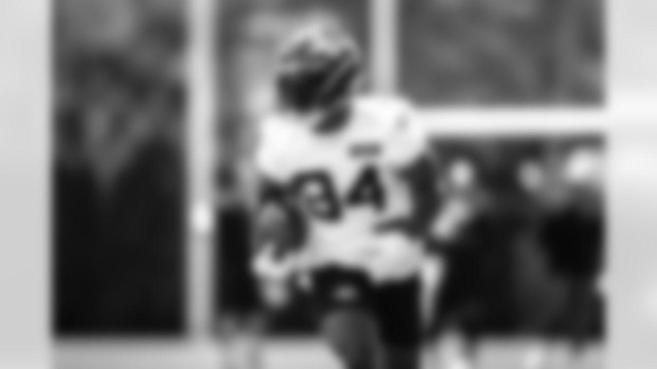 WR Corey Davis