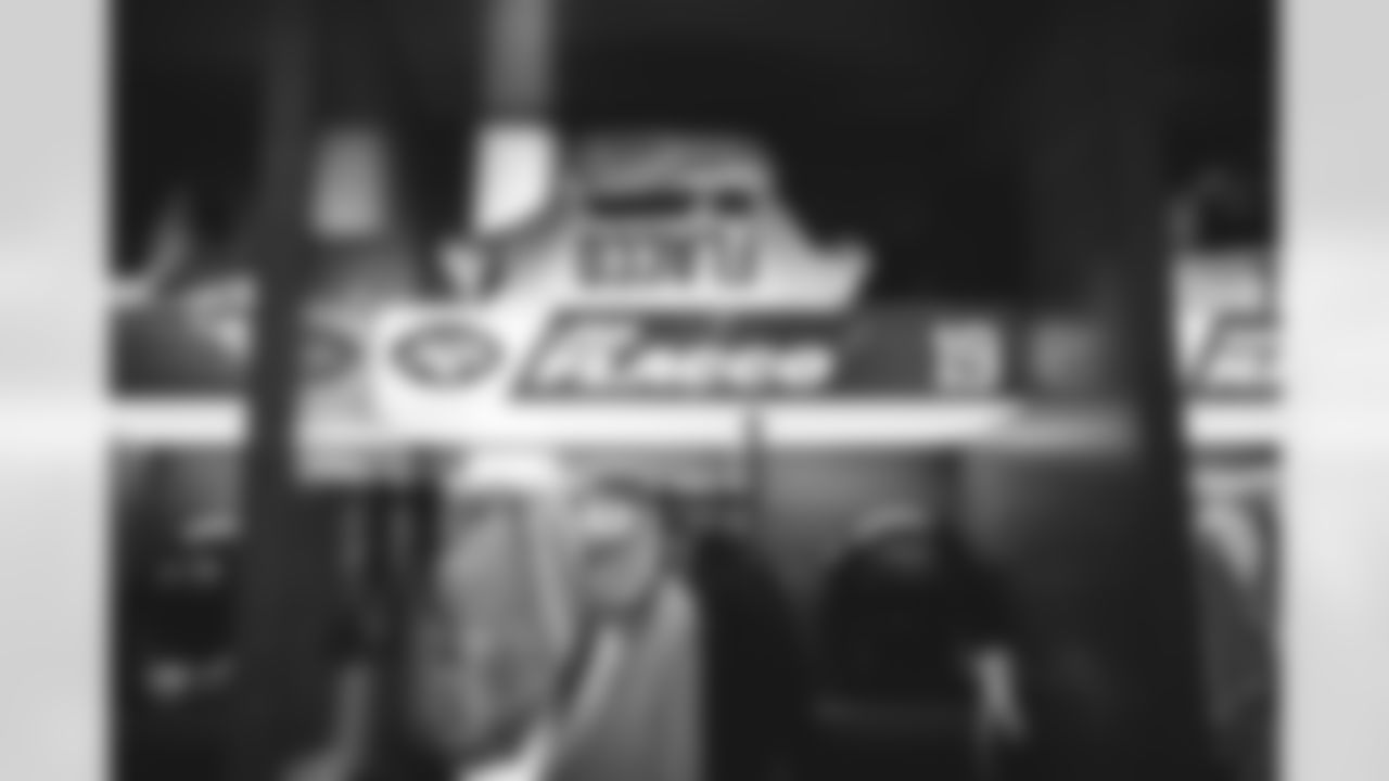 E_SNY30010