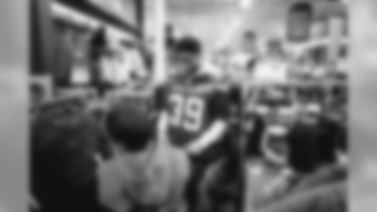 E_SNY_3489
