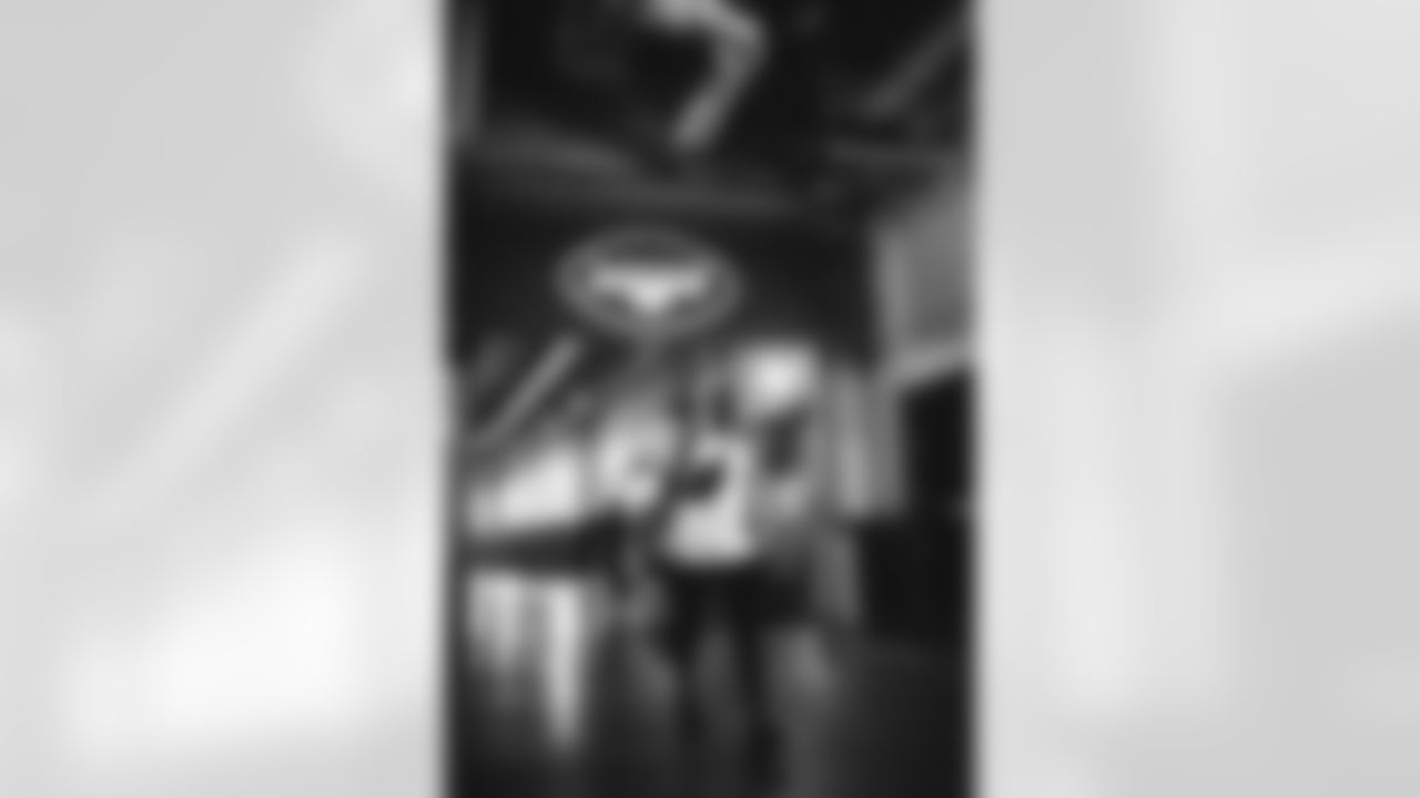 E_SNY_0225