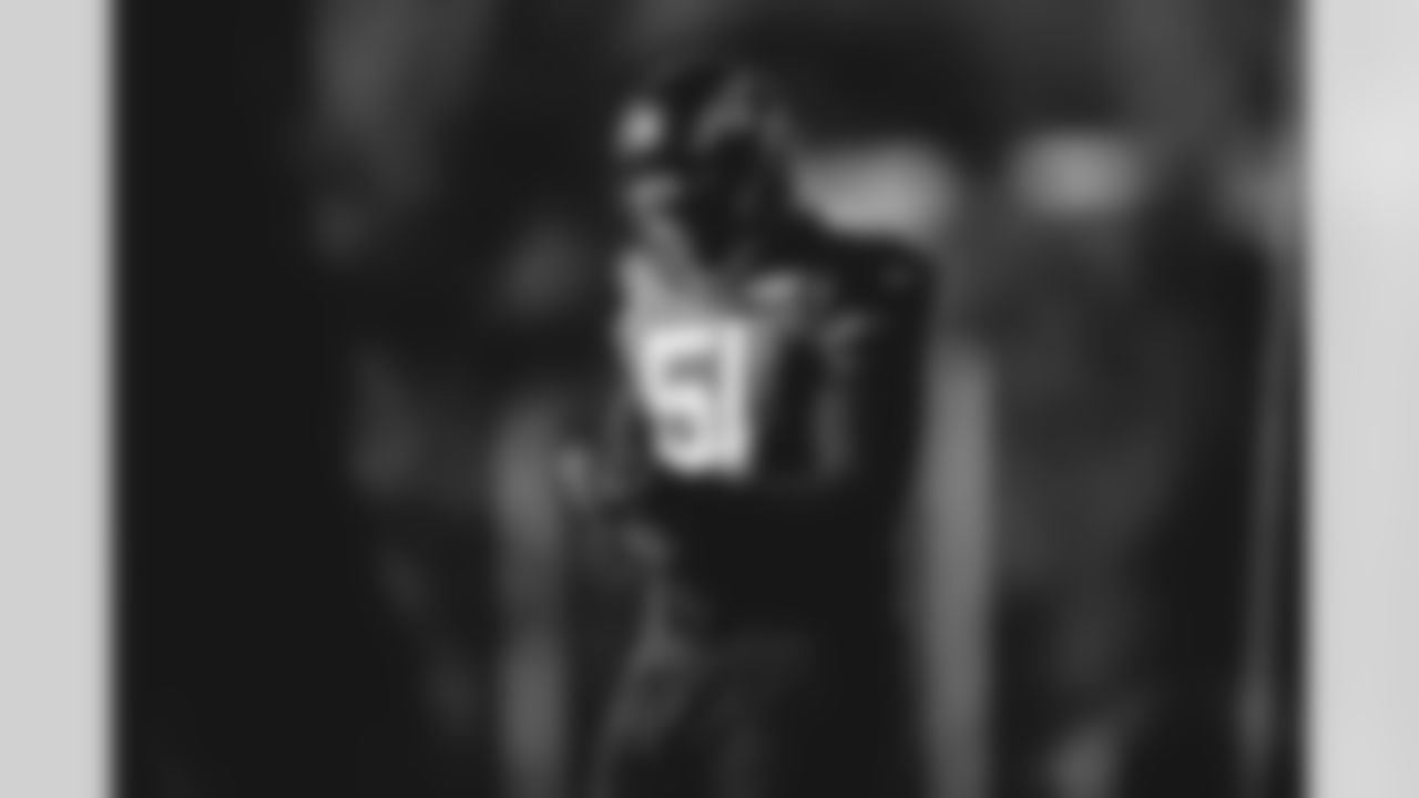 E_SNY_2680