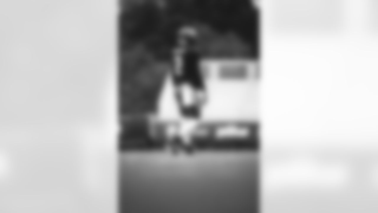 E_SNY_1275