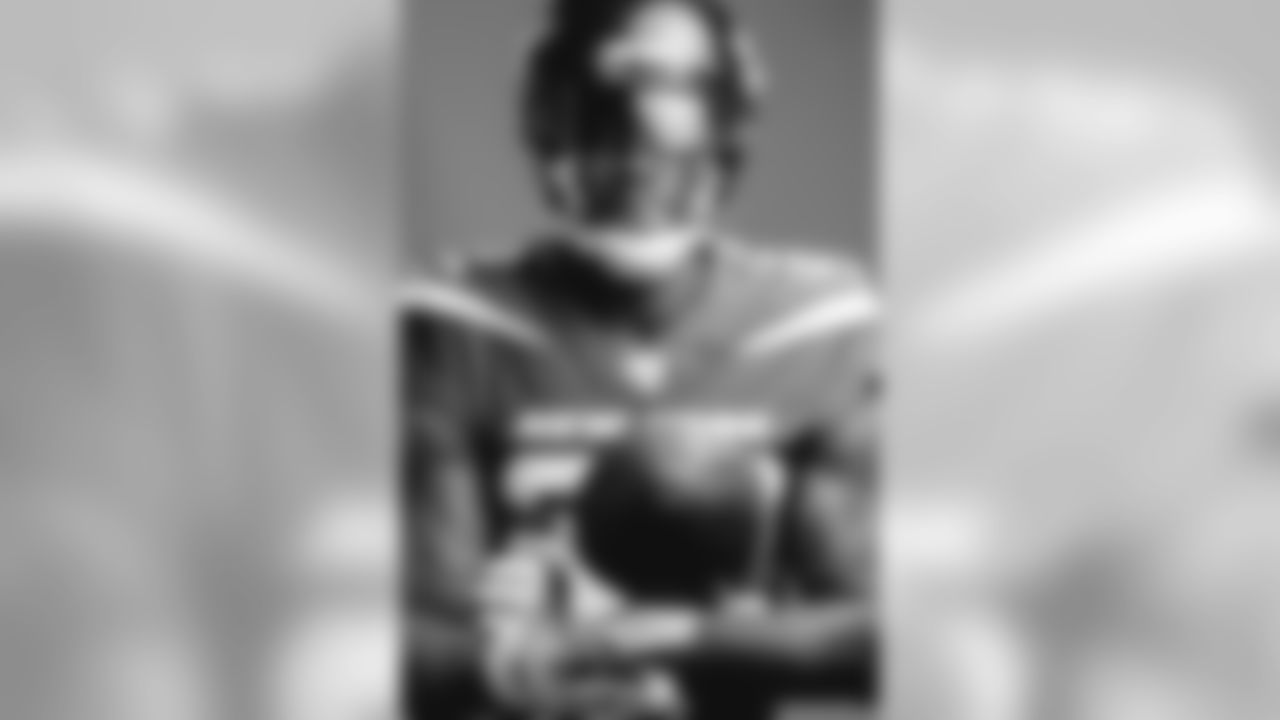 E_SNY_1697