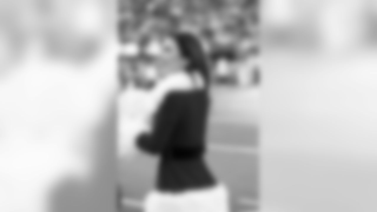 New York Jets Flight Crew: Jets vs Giants