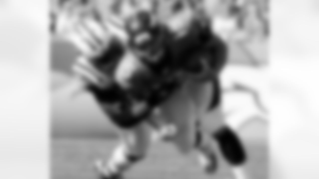 2010 Week 6 Jets at Broncos Game Photos
