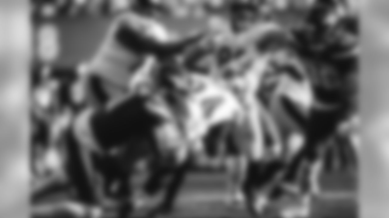 E_SNY_6097
