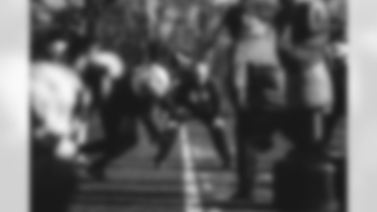 E_SNY_3773