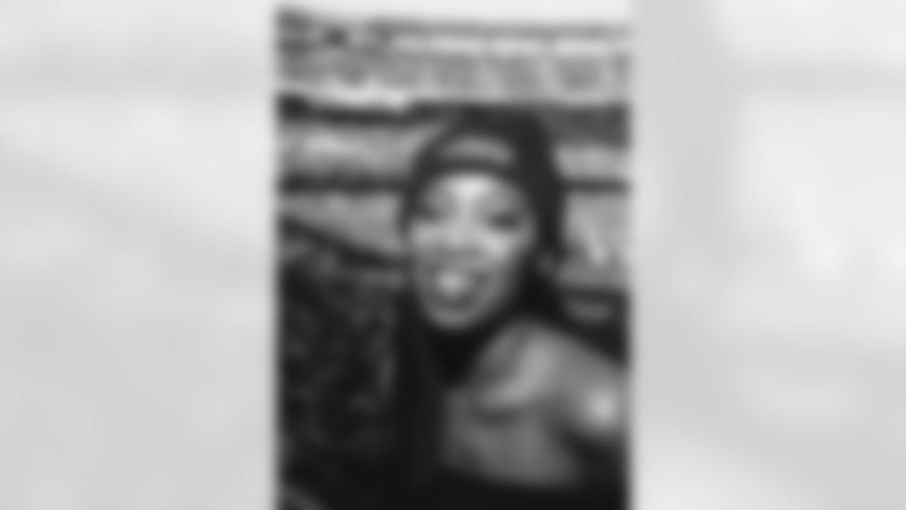 Hailey Kilgore - Actress