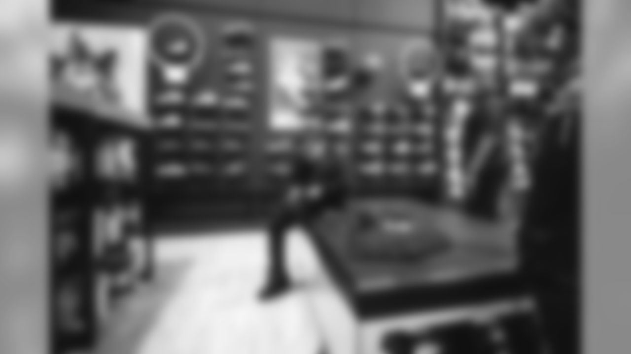 E_SNY_3312