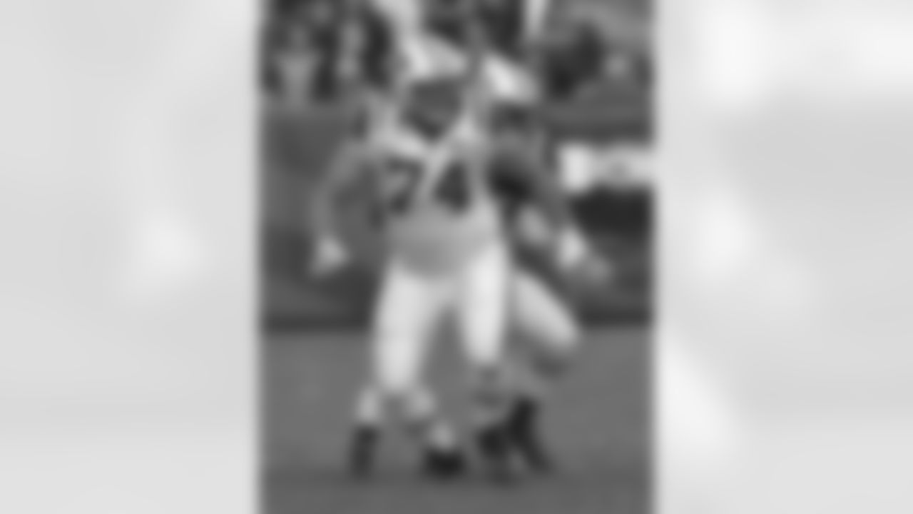 Nick Mangold Photos