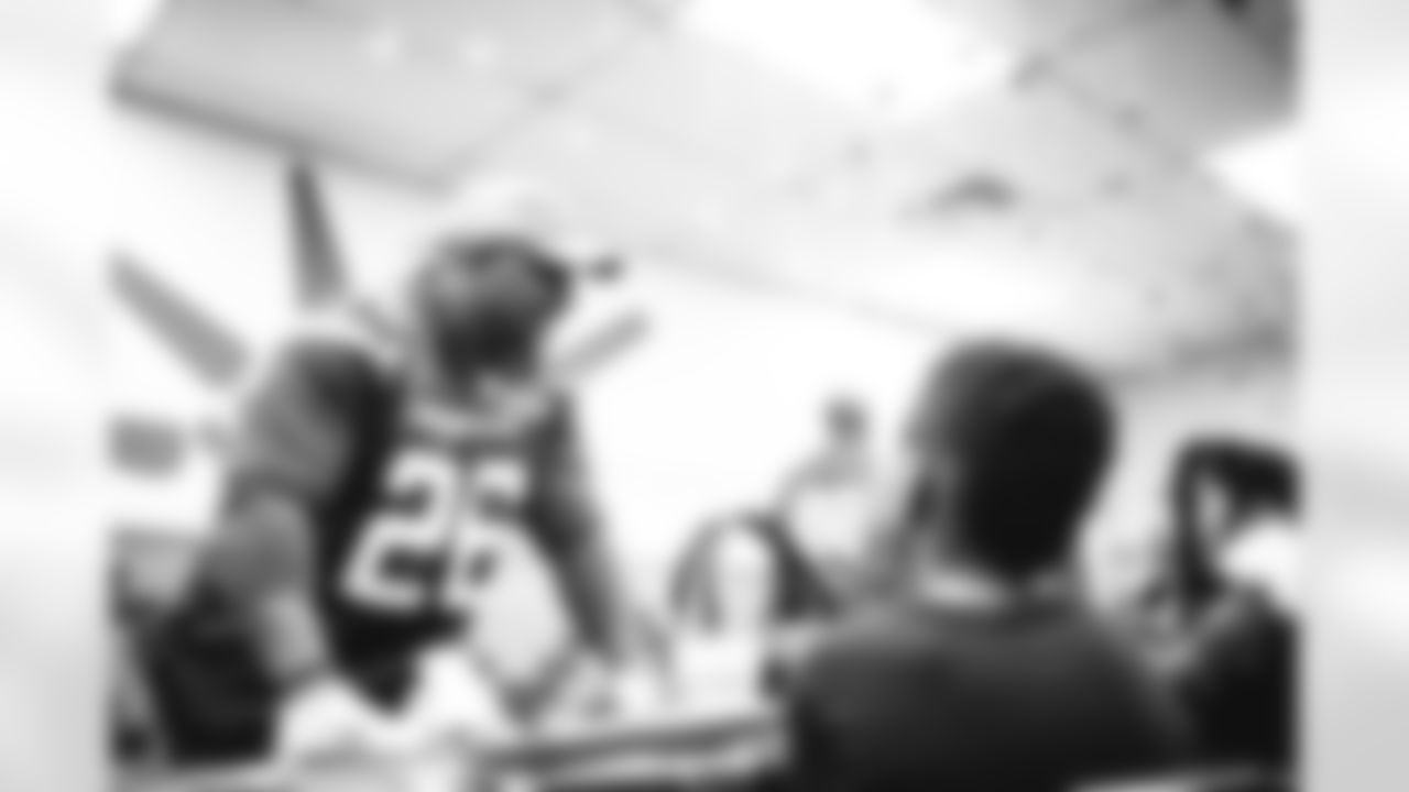 E_SNY_4518