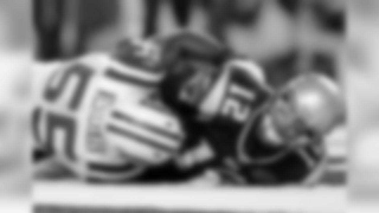 2011 Regular Season Week 10 Jets vs Patriots Game Photos