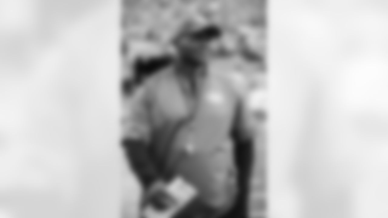 Head Coach Todd Bowles