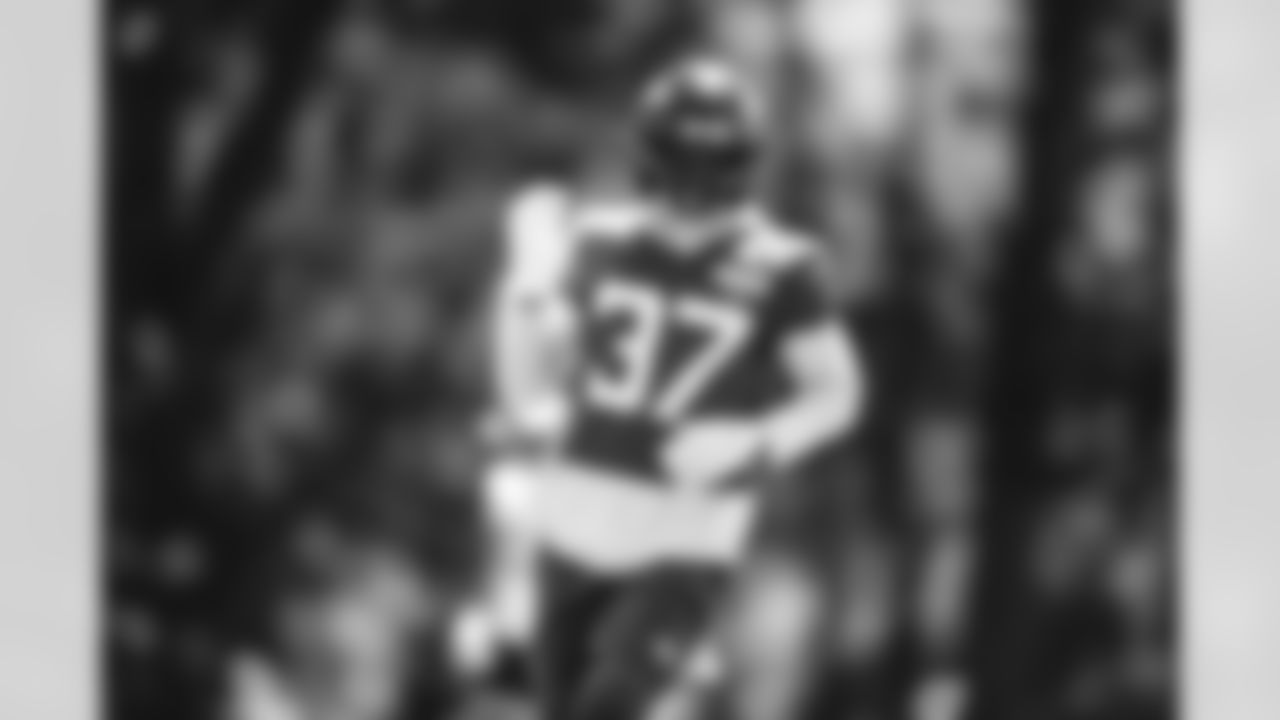 CB Bryce Hall
