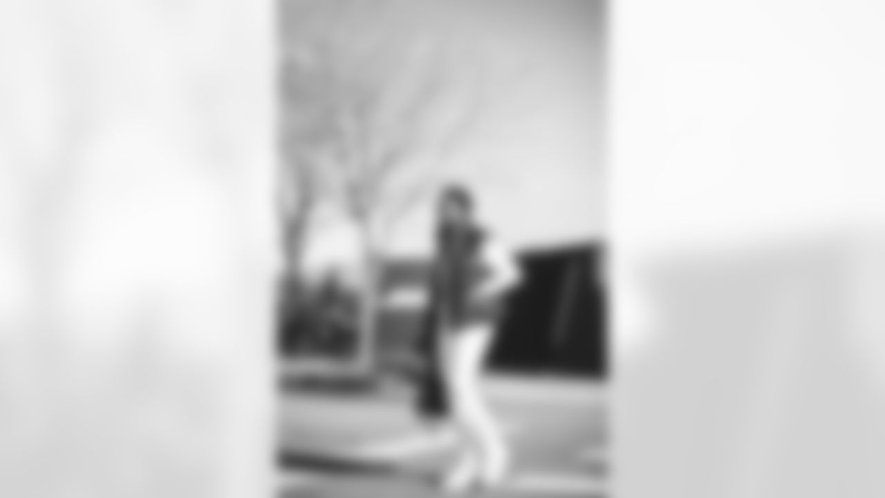 E_SNY_8331