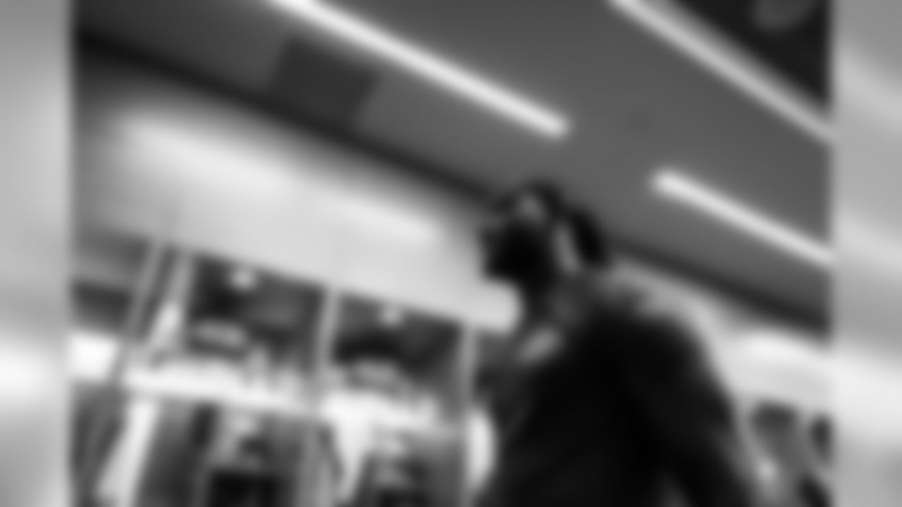 E_L1070483