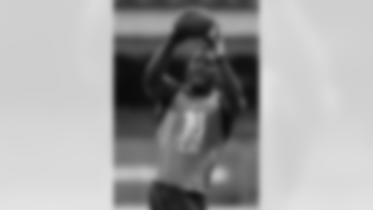 LB - Demario Davis