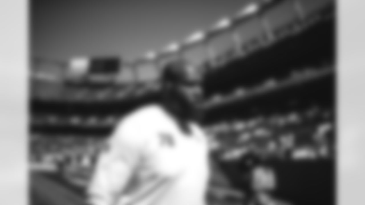 E_SNY_8708