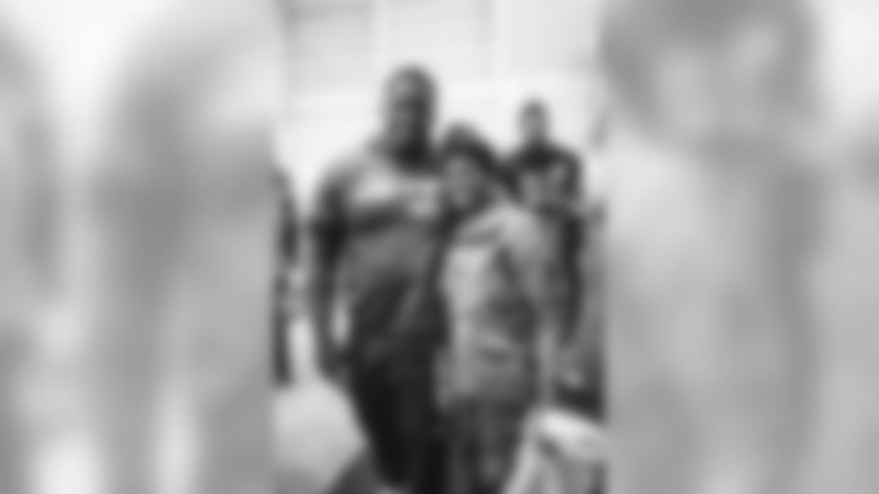 E_SNY_7190