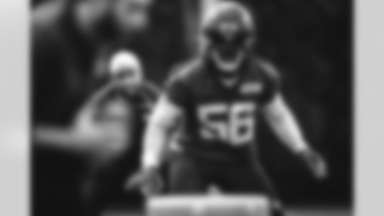 LB Noah Dawkins