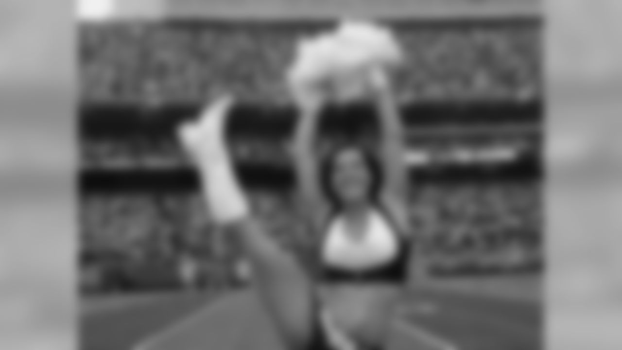 Michelle L. 2009 Flight Crew Member Photos