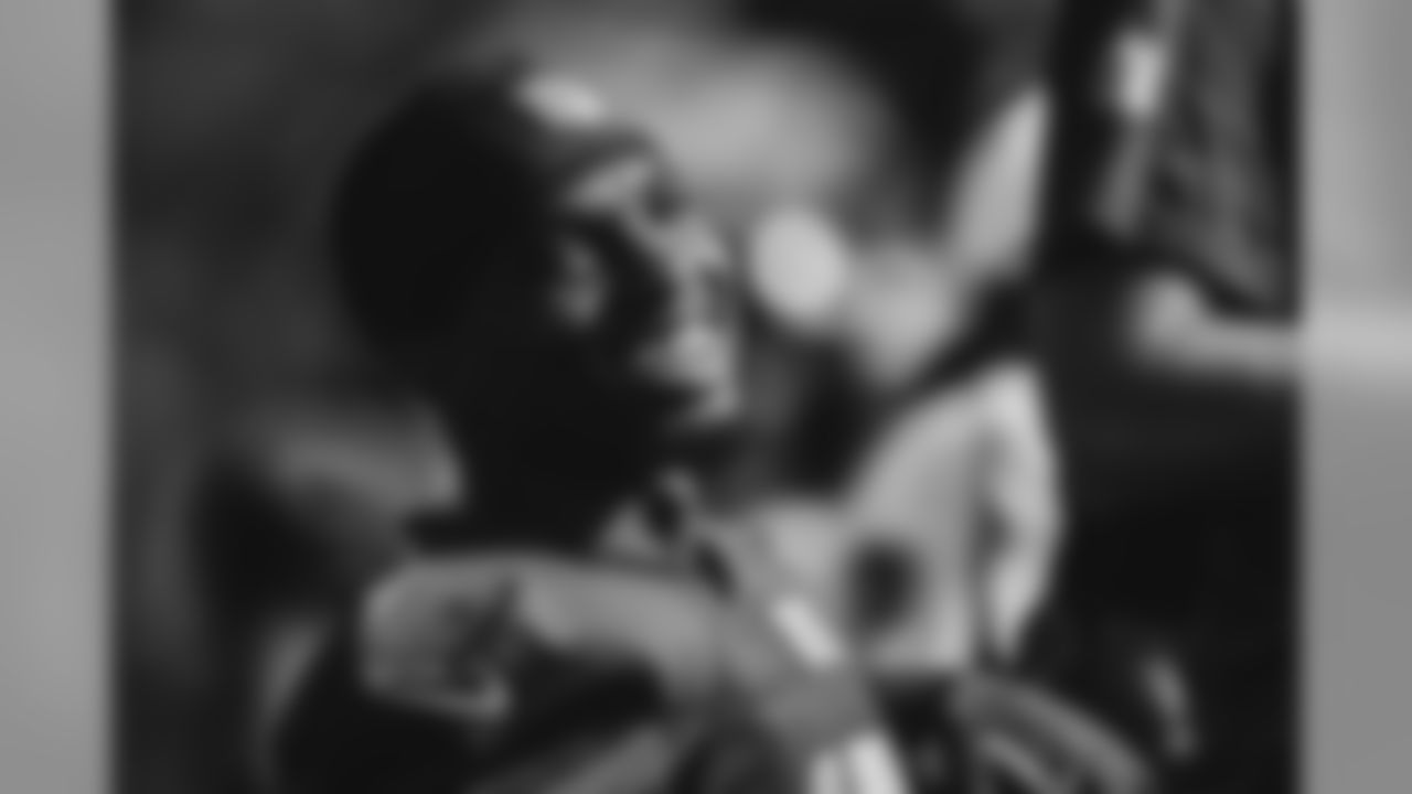 E_E_SNY_1539