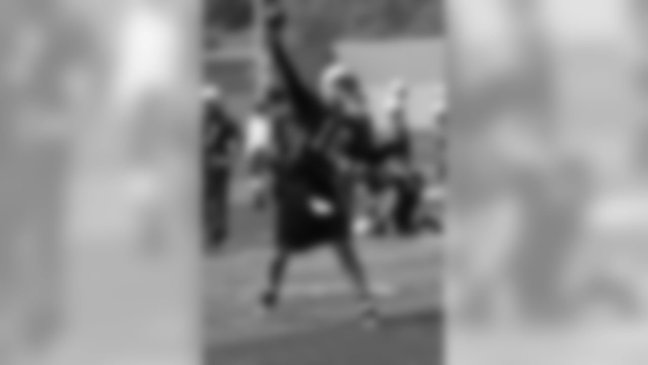 QB Erik Ainge Photos