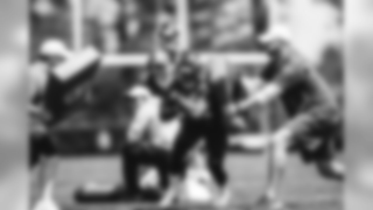 E_SNY_9905