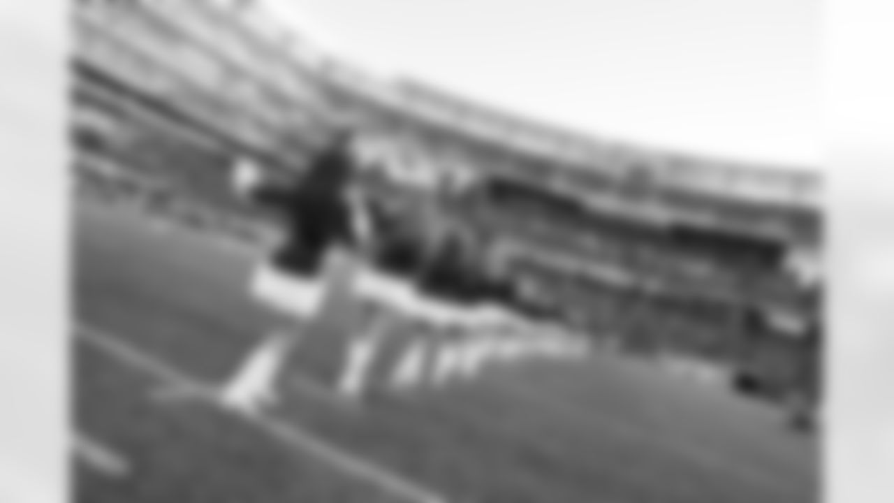 New York Jets Flight Crew: Jets vs Giants
