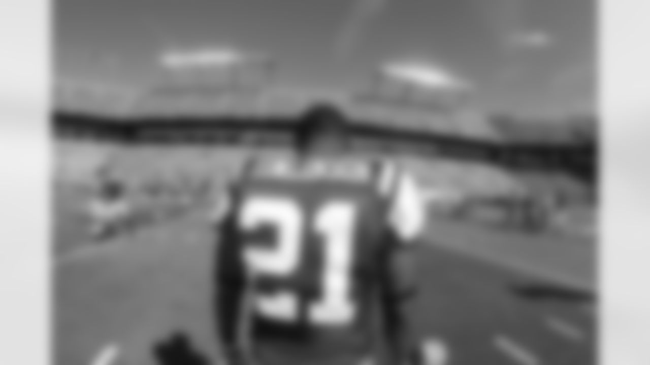 LaDainian Tomlinson Photos