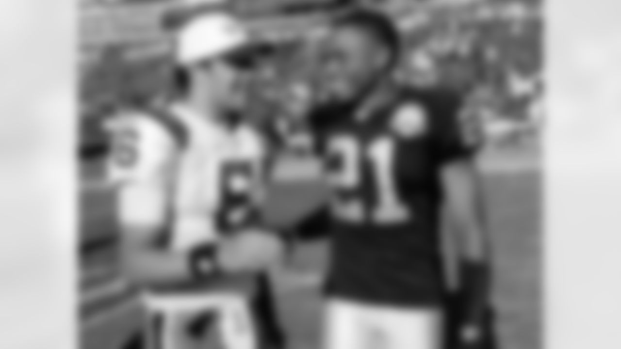 2009 Week 7 - Jets at Raiders Photos