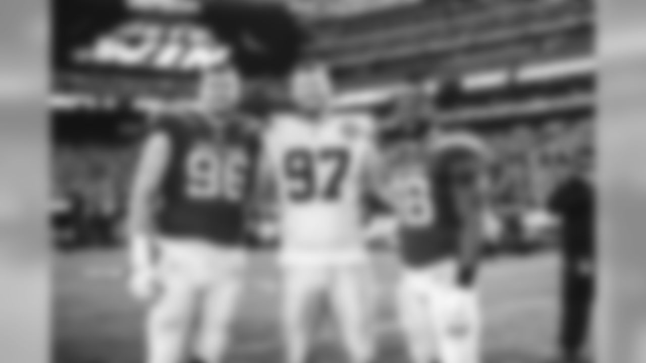 E_SNY_3733_2