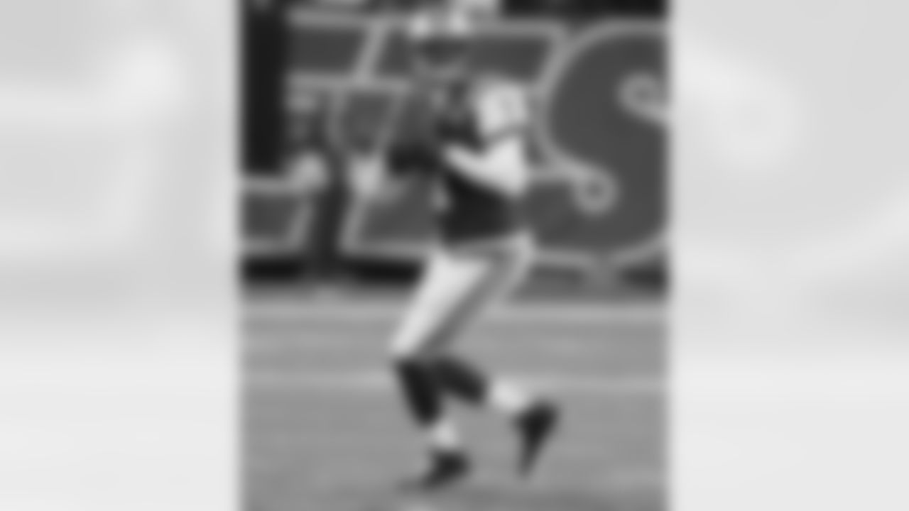 Smith figures to be the man under center for the rest of the season "unless something crazy happens," said Jets OC Marty Mornhinweg. Smith threw the ball just 13 times against Miami with only eight of those coming in the first 58 minutes. Smith's play will be important Sunday, as it could be the determining factor in a win or a loss.