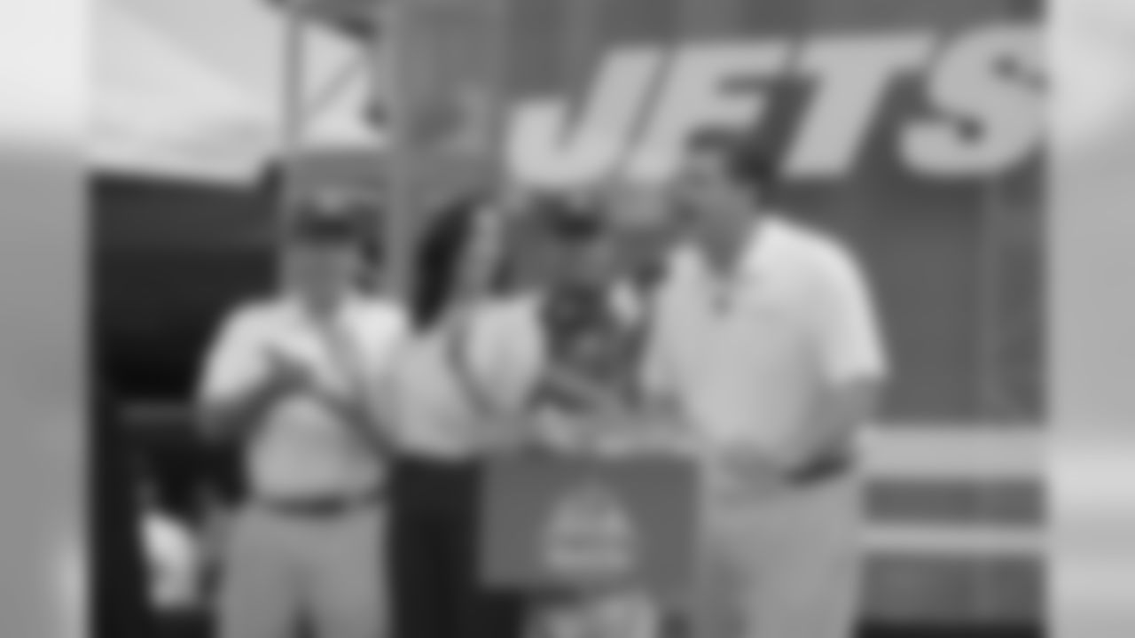 MetLife Stadium Fan Fair