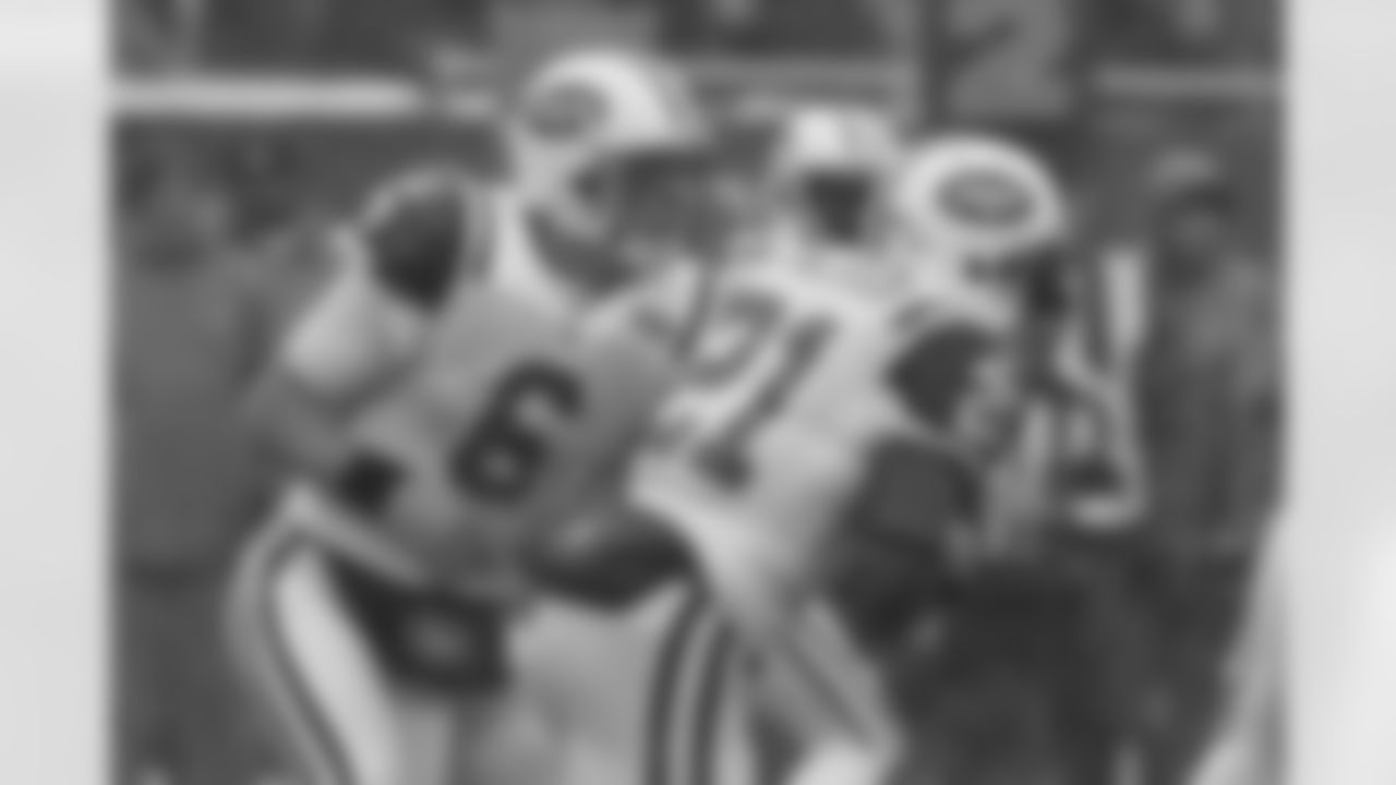 2010 Week 16 Jets vs Bears Game Photos