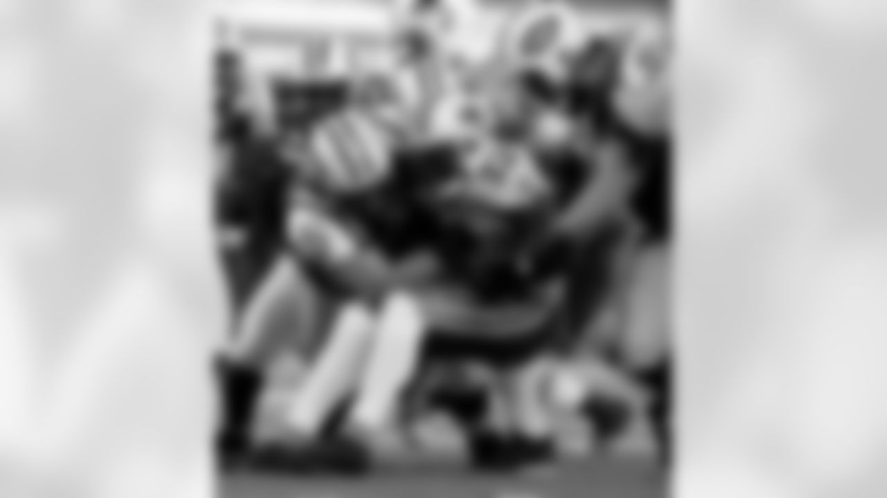 2010 Week 14 Jets vs Dolphins Game Photos