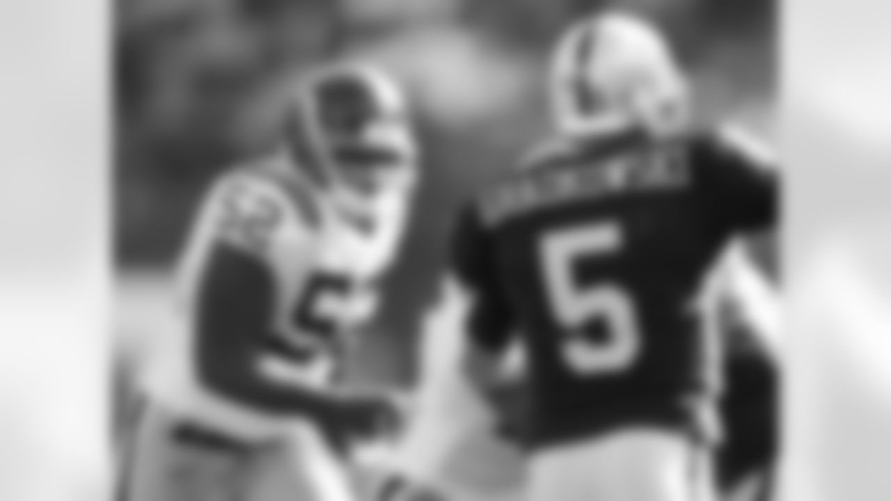 2009 Week 7 - Jets at Raiders Photos