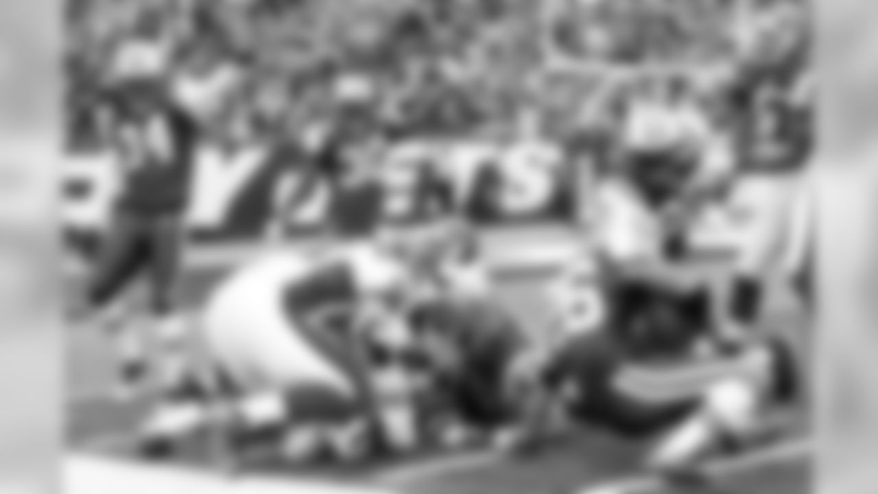 2010 Week 17 Jets vs Bills Game Photos