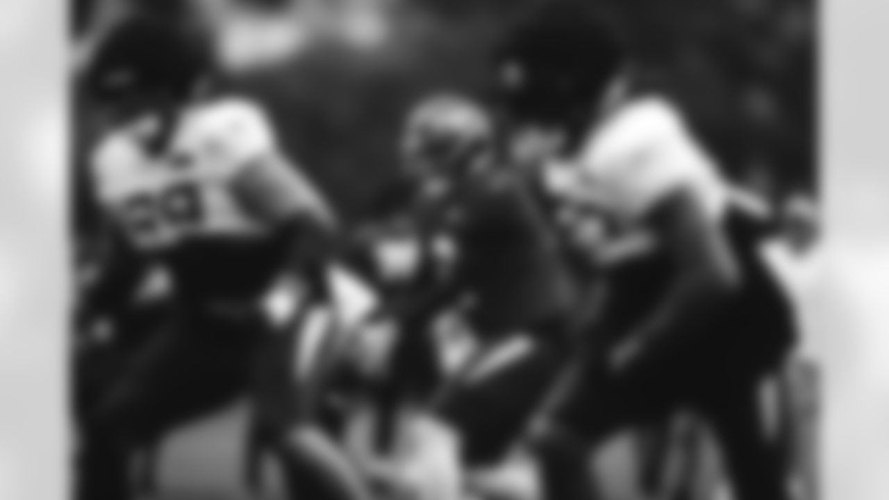 E_SNY28163