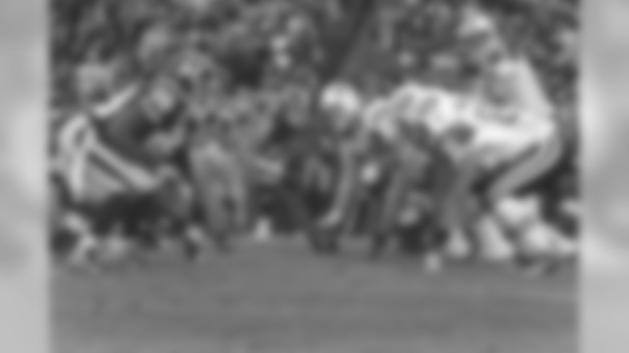 2011 Regular Season Week 13 Jets at Redskins Game Photos