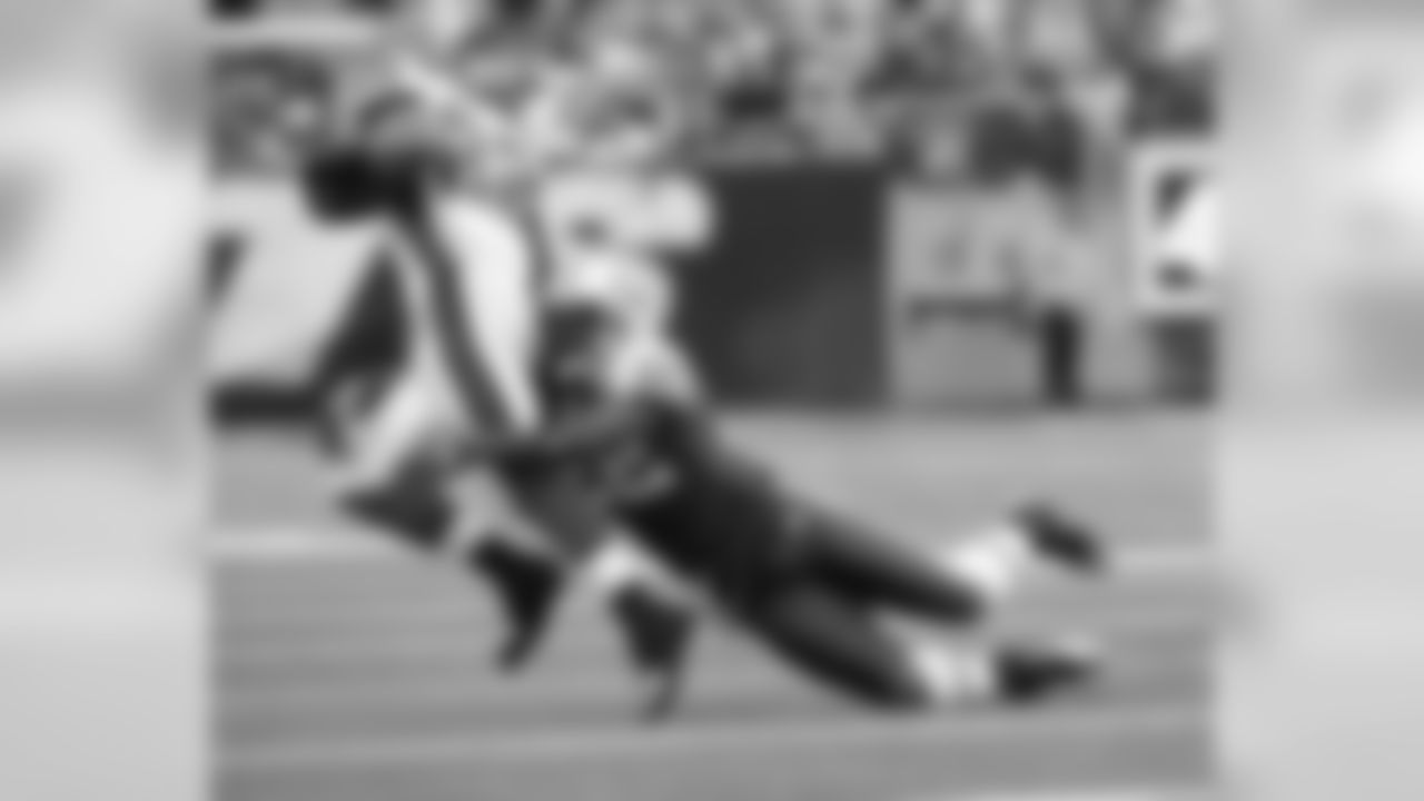 2010 Week 17 Jets vs Bills Game Photos