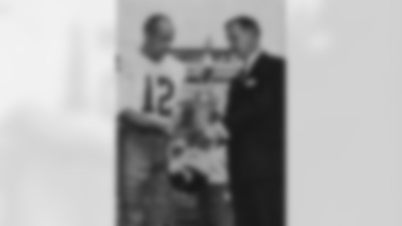 Al Dorow gets Player of the Week trophy