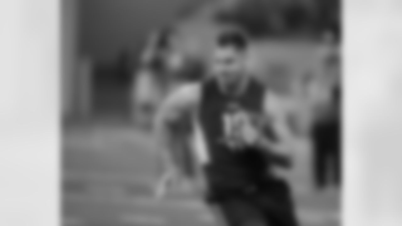 TE Nick Vannett, Ohio State (6'6, 257)