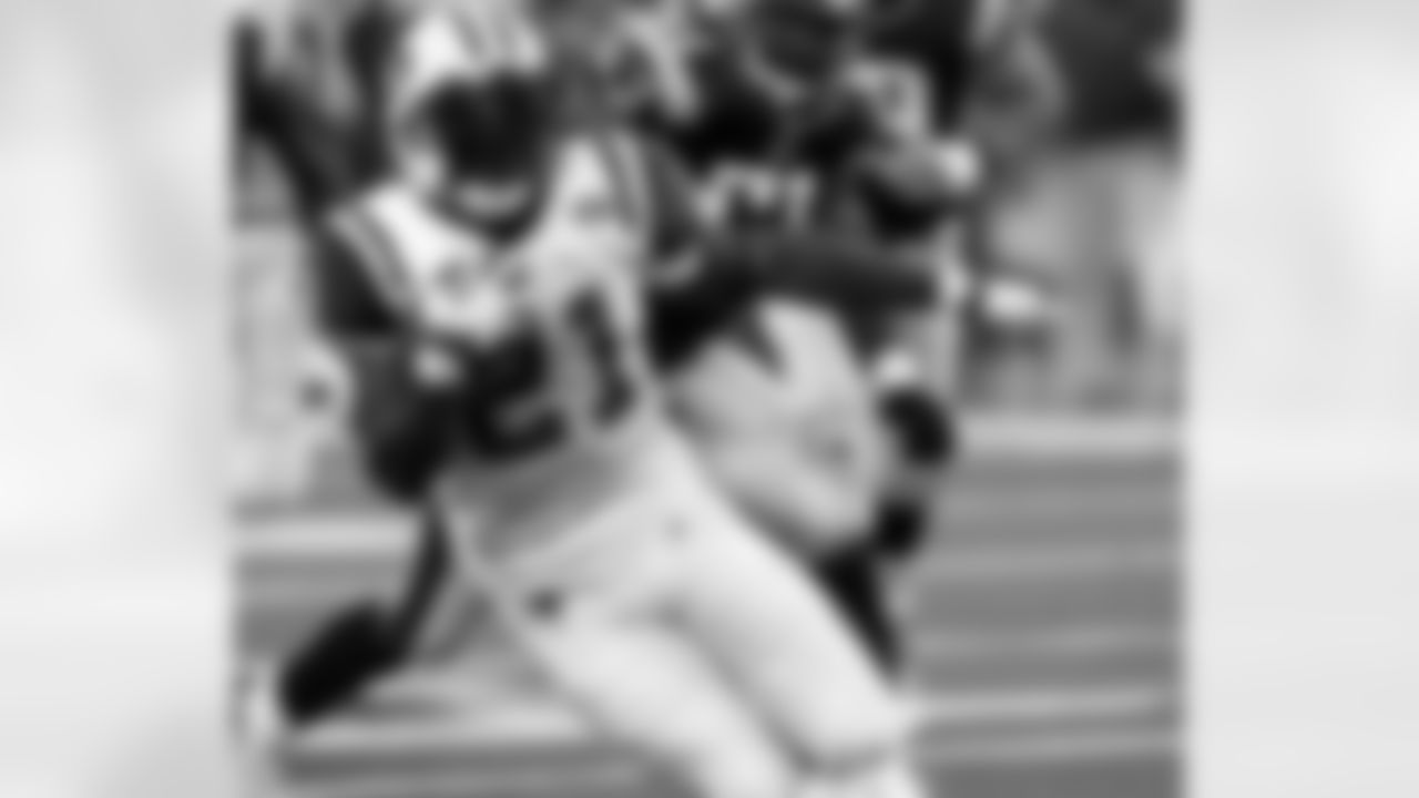 LaDainian Tomlinson Photos